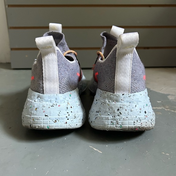 Nike Space Hippie 01 ‘This Is Trash’ - Picture 5 of 9